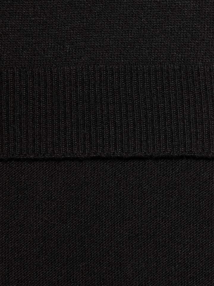 Écharpe tricotée noire - null - Noir | Sisley image number 2